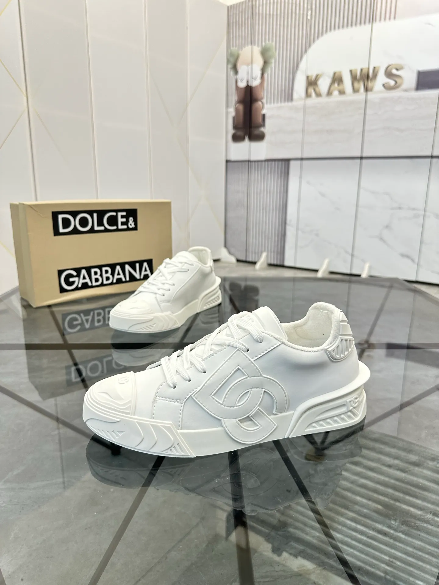 Men's shoes for sale 💰: 💰P500¥ Product trademark: DG* "Dolce & Gabbana*" low-cut casual shoes Regular size: 35-45 (can be customized to 46) Couple style Product material: imported silk leather upper, breathable lining, original outsole. Number: 803